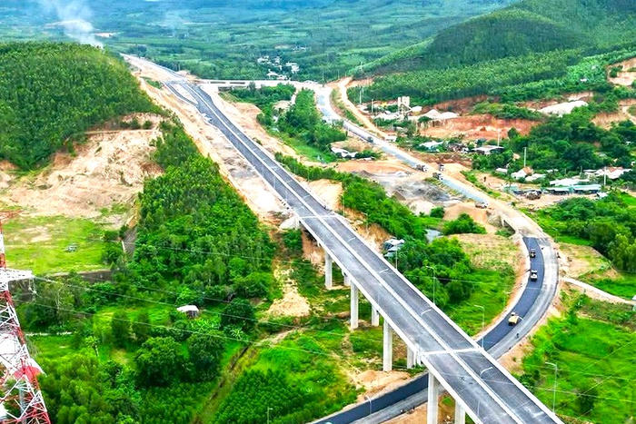Công ty Cổ phần Tập đoàn Đèo Cả liên tiếp bị nhắc tên vì chậm tiến độ