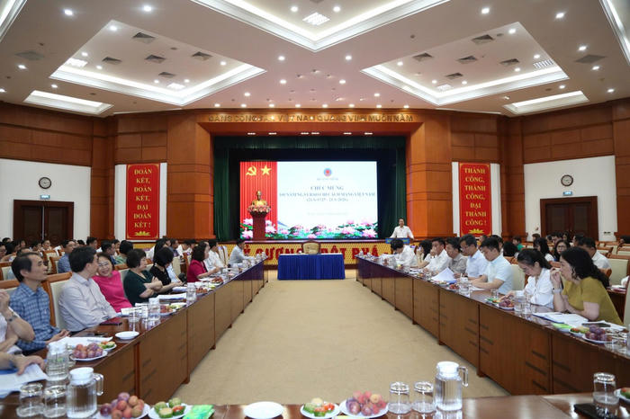 Cụ thể hoá Nghị quyết 10-NQ/TW về phát triển kinh tế có vốn đầu tư nước ngoài Cụ thể hoá Nghị quyết 10-NQ/TW về phát triển kinh tế có vốn đầu tư nước ngoài