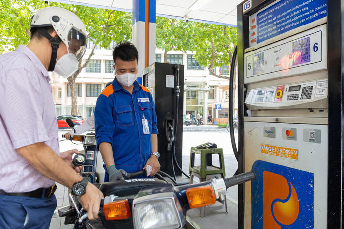 Thúc đẩy lộ trình năng lượng sạch: Sẽ có ưu đãi thuế xăng E10