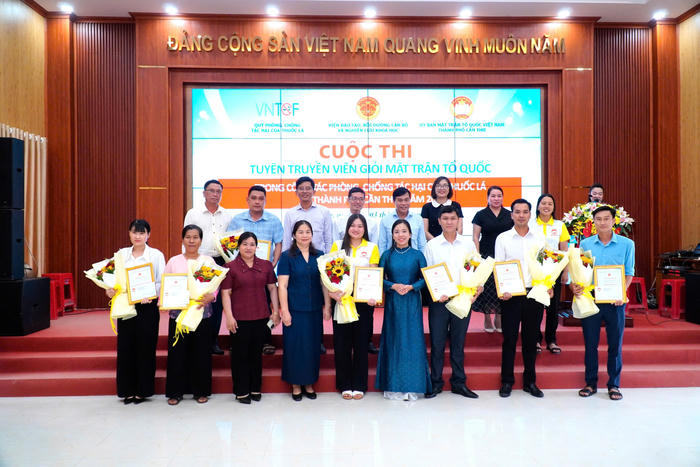Tuyên truyền viên giỏi xây dựng môi trường không khói thuốc