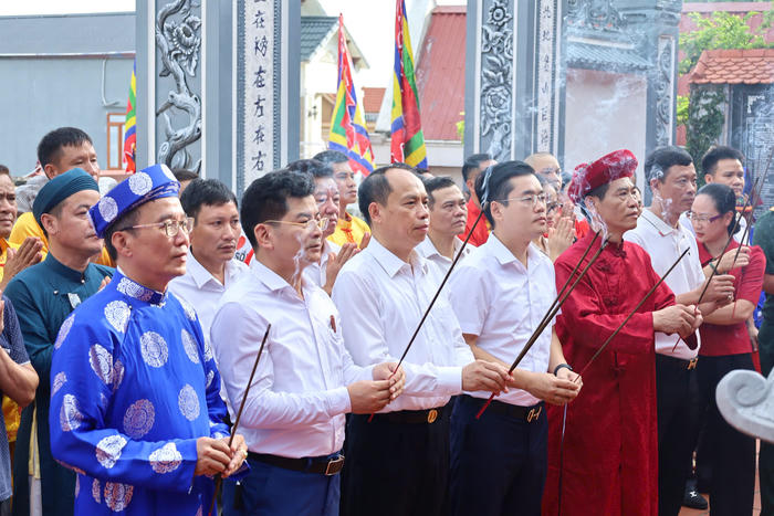 Hải Phòng: Dâng hương, thượng cờ khai hội Vòng đấu loại Lễ hội Chọi trâu truyền thống Đồ Sơn 2026