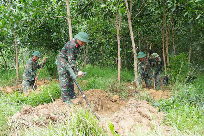 Theo dấu chân những người lính đi tìm hài cốt đồng đội - Bài 1: Mệnh lệnh từ trái tim Theo dấu chân những người lính đi tìm hài cốt đồng đội - Bài 1: Mệnh lệnh từ trái tim