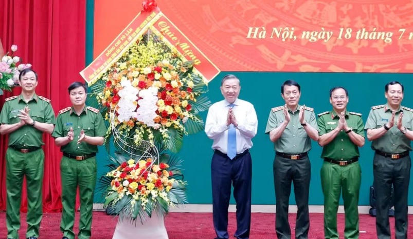 Tổng Bí thư, Chủ tịch nước: Xây dựng lực lượng Cảnh sát nhân dân đáp ứng yêu cầu trong tình hình mới Tổng Bí thư, Chủ tịch nước: Xây dựng lực lượng Cảnh sát nhân dân đáp ứng yêu cầu trong tình hình mới