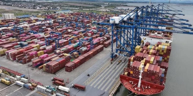 Nền kinh tế Việt Nam bước vào nửa cuối năm từ một vị thế vững chắc 