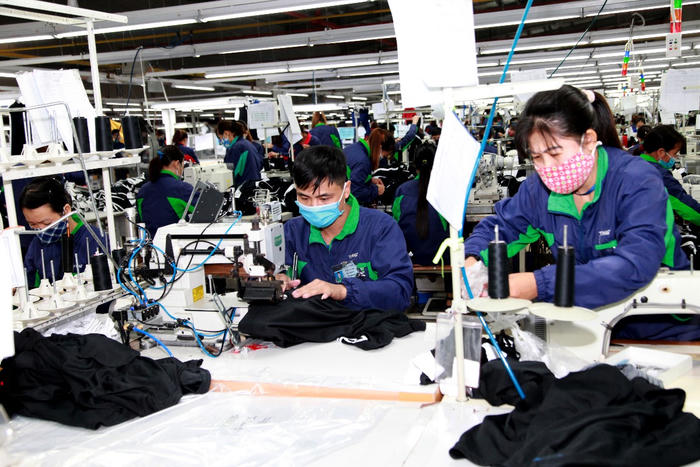 Bộ Nội vụ đề xuất tăng lương tối thiểu 7,8% từ năm 2027