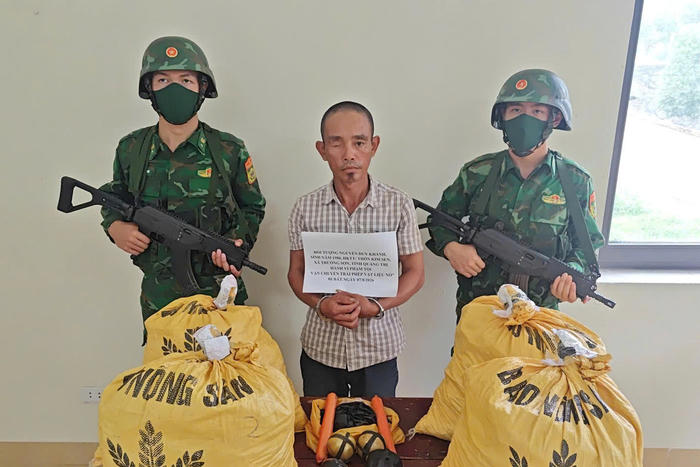 Quảng Trị: Ngăn chặn kịp thời vụ vận chuyển vật liệu nổ, thu 6 quả mìn tự chế