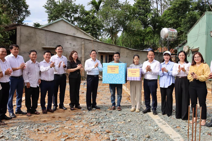 Đà Nẵng: Kêu gọi chung tay xóa nhà tạm, nhà dột nát
