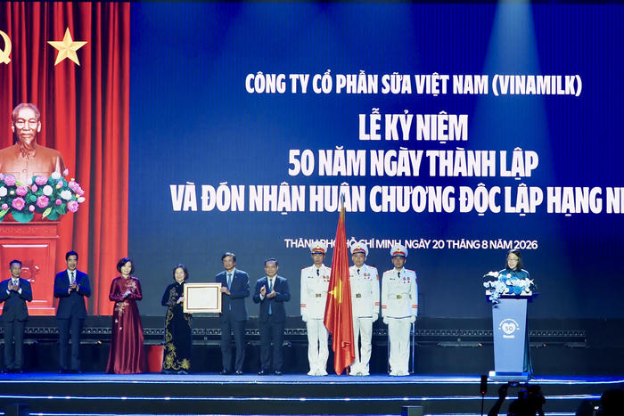 Nửa thế kỷ phụng sự khát vọng việt, Vinamilk đón nhận Huân chương Độc lập hạng Nhất Nửa thế kỷ phụng sự khát vọng việt, Vinamilk đón nhận Huân chương Độc lập hạng Nhất
