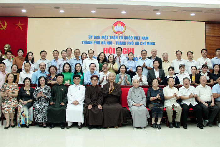 Hà Nội và TPHCM trao đổi kinh nghiệm trong công tác Mặt trận