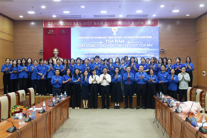 Khơi dậy khát vọng cống hiến, thực hành theo Di chúc của Bác