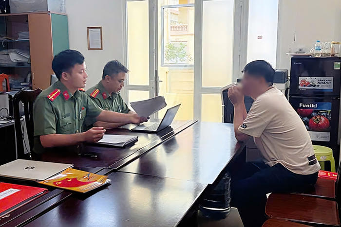 Xử phạt 01 trường hợp đăng tải văn bản giả mạo quyết định khởi tố của Cơ quan điều tra Xử phạt 01 trường hợp đăng tải văn bản giả mạo quyết định khởi tố của Cơ quan điều tra