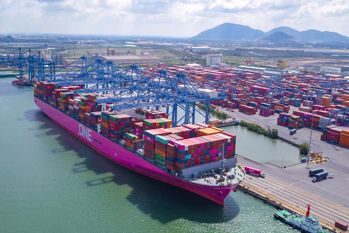 Xuất, nhập khẩu hàng hóa 8 tháng đạt 770, 14 tỷ USD