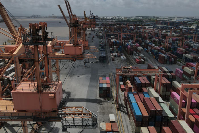 Giảm áp lực chi phí logistics