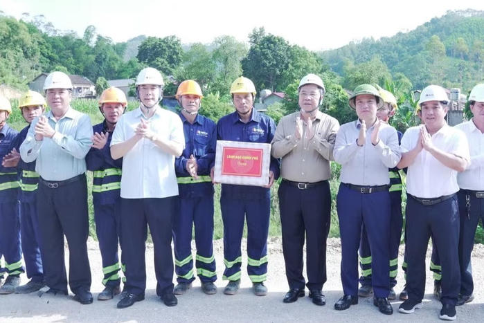 Phó Thủ tướng: Tăng tốc thi công cao tốc Hữu Nghị-Chi Lăng và Đồng Đăng-Trà Lĩnh