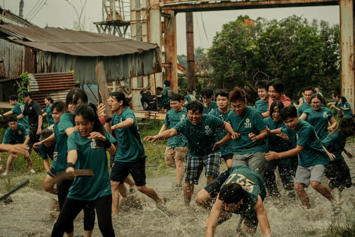 "Trại buôn người" doanh số gần 100 tỷ, tạo nên cơn sốt phòng vé