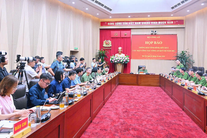 Bộ Công an họp báo thông báo tình hình, kết quả công tác công an Quý III năm 2026