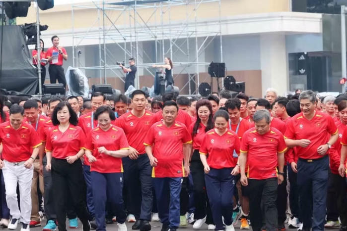 Thường trực Ban Bí thư dự Lễ phát động phong trào 'Mỗi người dân lựa chọn ít nhất một môn thể thao phù hợp để tập luyện thường xuyên'