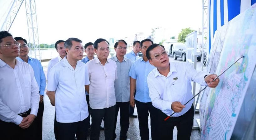 Thủ tướng Lê Minh Hưng kiểm tra hai dự án trọng điểm tại Thành phố Hồ Chí Minh