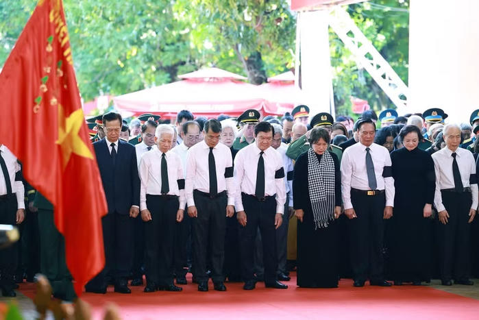 Thủ tướng dự lễ viếng, truy điệu 731 liệt sỹ được quy tập tại công viên Lê Thị Riêng về an táng tại Nghĩa trang liệt sỹ TP Hồ Chí Minh