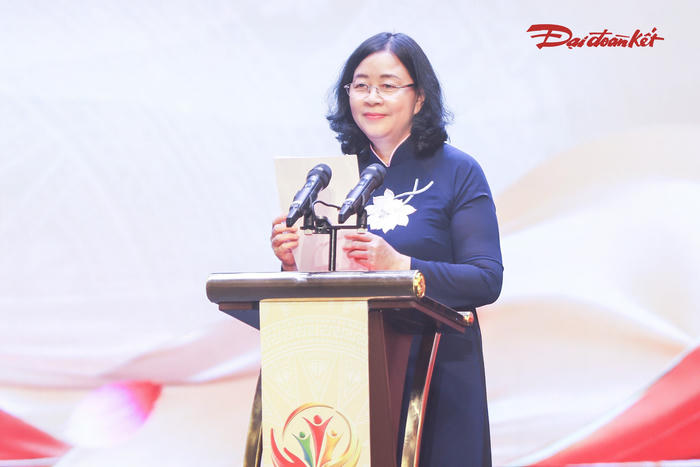 Những ngọn lửa ấm áp, thắp sáng niềm tin giúp người nghèo vươn lên