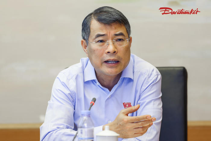 Thủ tướng chỉ đạo tháo gỡ vướng mắc trong mua sắm thuốc, thiết bị y tế