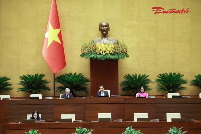 Đề nghị siết quản lý giá thuốc, thiết bị y tế, bảo đảm quyền lợi người bệnh Đề nghị siết quản lý giá thuốc, thiết bị y tế, bảo đảm quyền lợi người bệnh