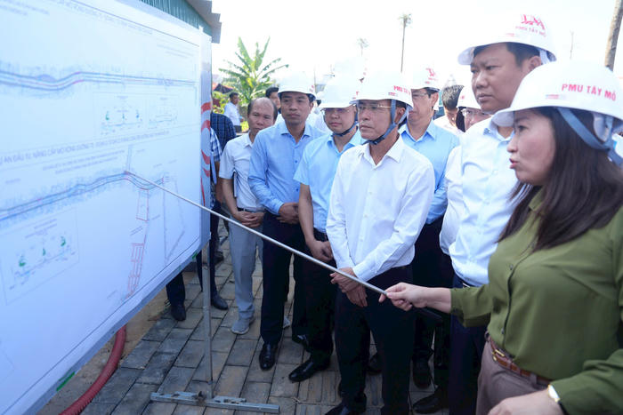 Phó Bí thư Thường trực Thành ủy Hà Nội: Vận động, tạo đồng thuận của người dân trong giải phóng mặt bằng