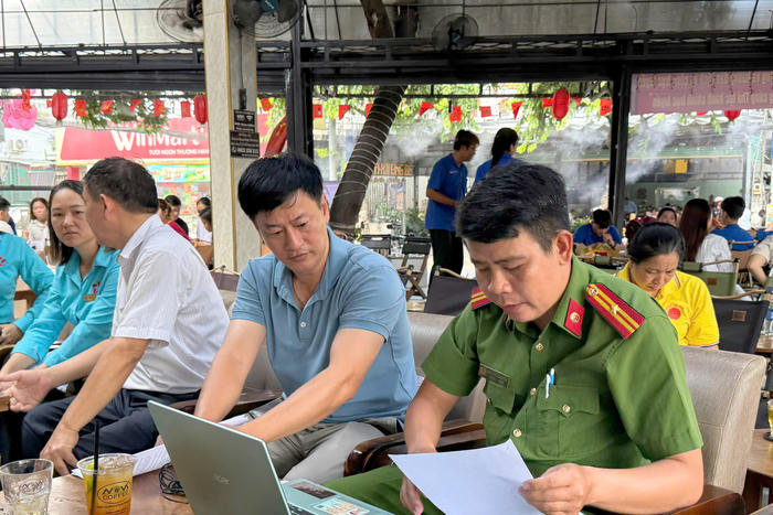 Tiện ích số ngày càng gần dân
