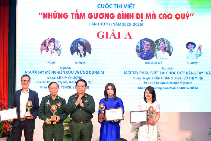 Trao giải cuộc thi viết Những tấm gương bình dị mà cao quý: Vinh danh 19 tác phẩm xuất sắc Trao giải cuộc thi viết Những tấm gương bình dị mà cao quý: Vinh danh 19 tác phẩm xuất sắc