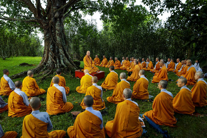 Trao giải cuộc thi ảnh “Phật giáo trong đời sống”