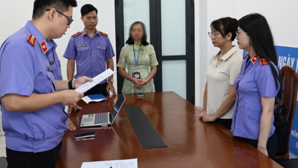 Bắt cựu kiểm sát viên làm sai lệch hồ sơ vụ án