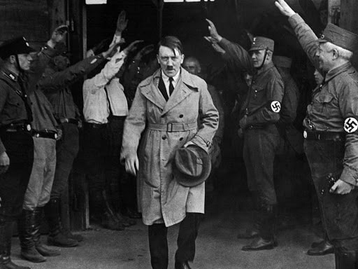 Thêm tiết lộ mới về cái chết của trùm phát xít Hitler