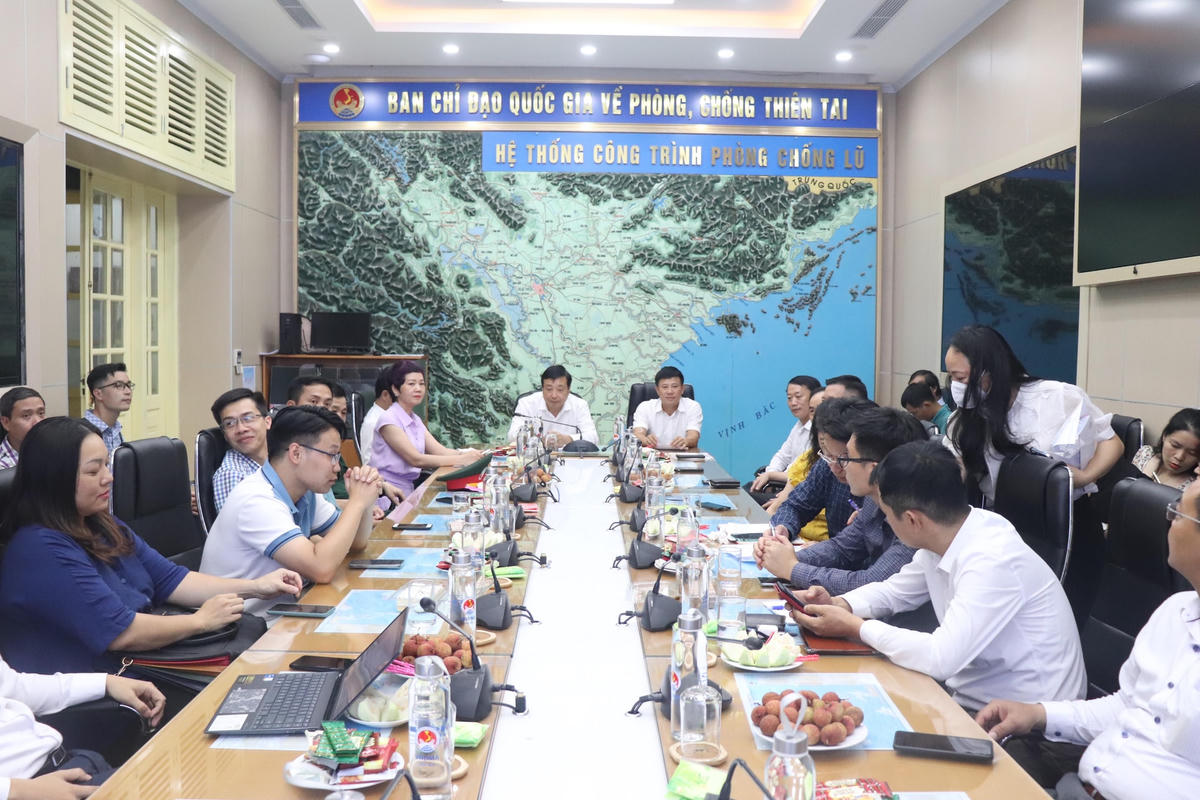 Quang cảnh cuộc họp. Ảnh Minh Đức