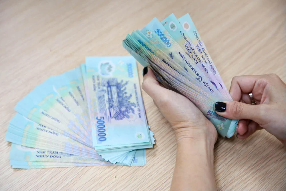 Mức thưởng Tết Nhâm Thìn cao nhất của cả nước là 5,6 tỷ đồng
