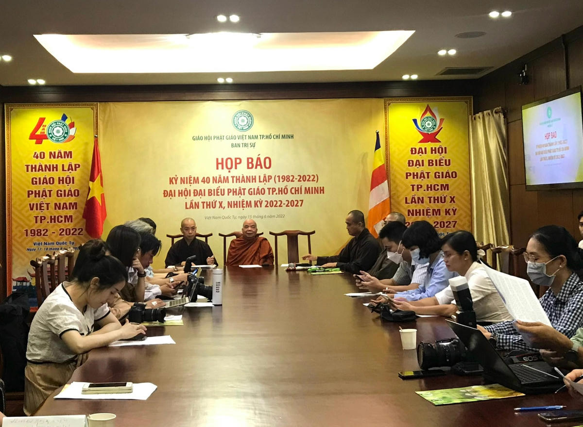 Quang cảnh buổi họp báo.