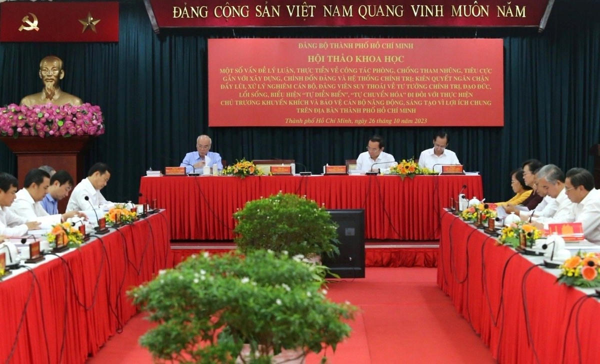 Thành ủy TPHCM tổ chức hội thảo (ngày 26/10) nhằm tăng cường vai trò người đứng đầu trong phòng, chống tham nhũng.