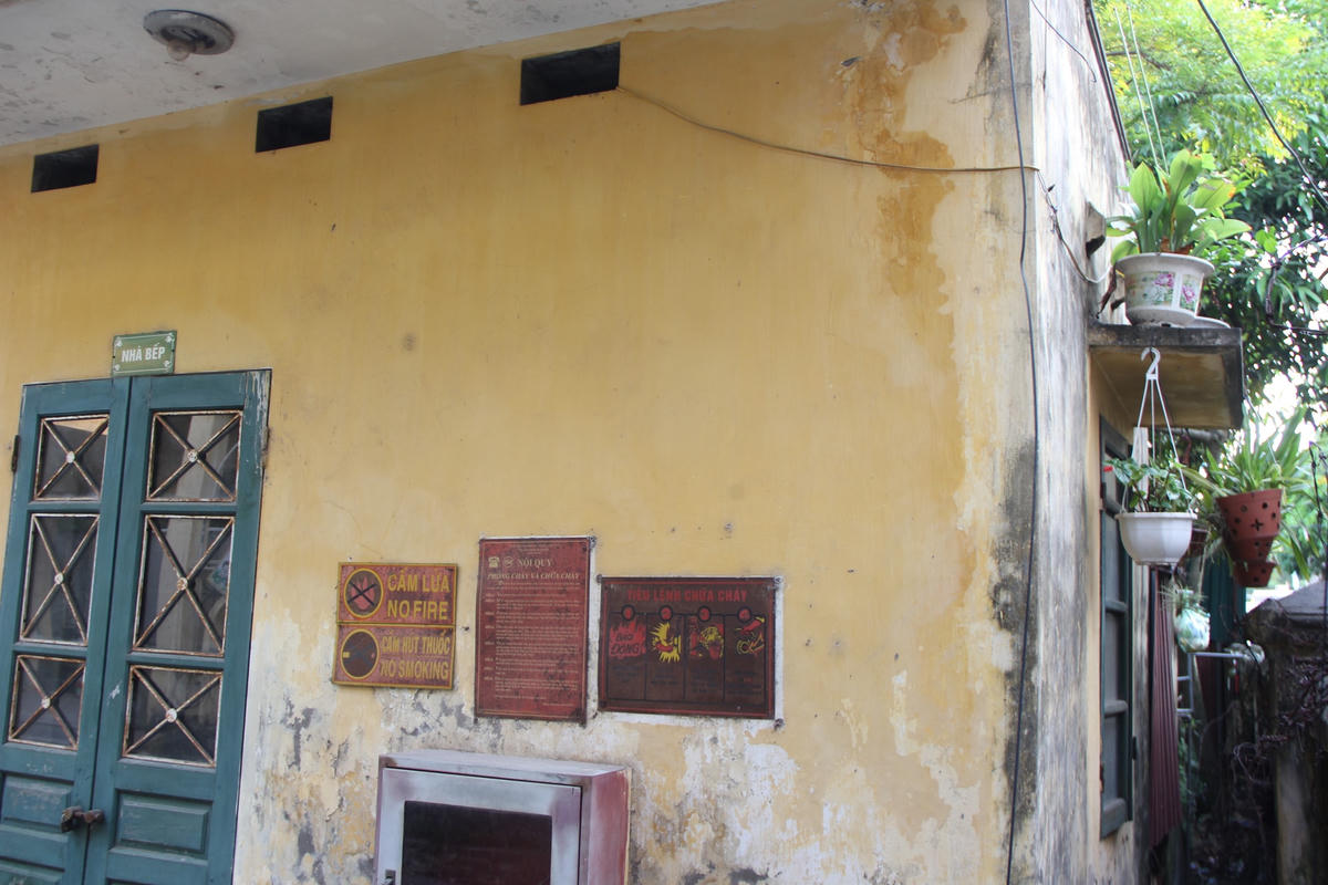 Anh Đỗ Quang Long, người dân phường Hoàng Liệt chia sẻ: “Trong lúc các cháu mầm non trên địa bàn phường đang thiếu chỗ học, phụ huynh phải bốc thăm để giành suất cho con được vào trường công lập học và phải học ở trường tư thục rất tốn kém thì ngôi trường này bỏ không, rất lãng phí. Nếu ngôi trường này được cải tạo lại để phục vụ học sinh mầm non trên địa bàn phường vào học thì quá tốt".