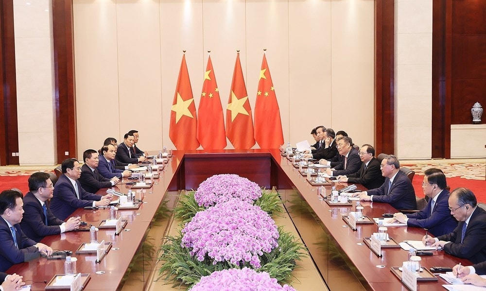 Thủ tướng Phạm Minh Chính hội đàm với Thủ tướng Trung Quốc Lý Cường. (Ảnh: Dương Giang/TTXVN).