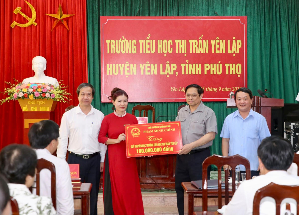 Thủ tướng yêu cầu công khai các khoản thu đầu năm học mới