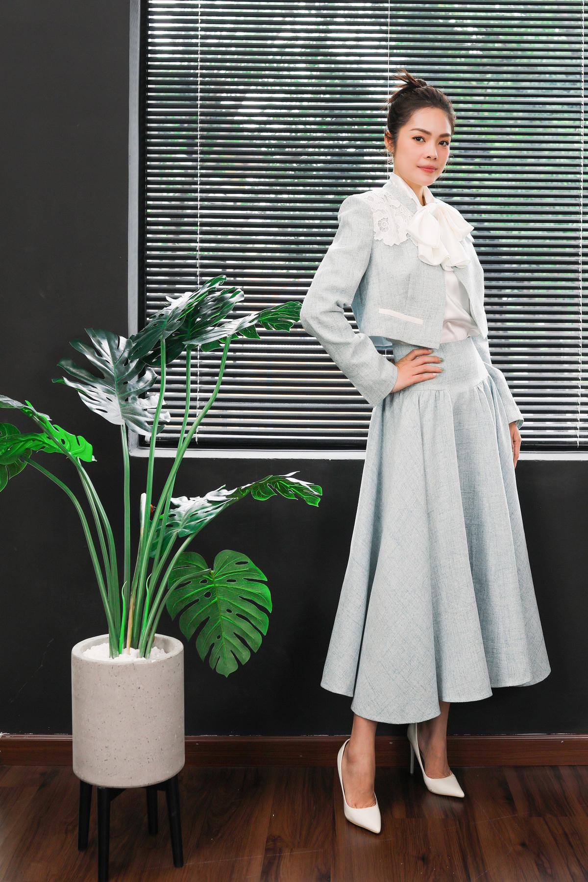 Dù đã là mẹ 2 con nhưng Dương Cẩm Lynh vẫn thu hút người đối diện nhờ nhan sắc trẻ trung, ngọt ngào. 