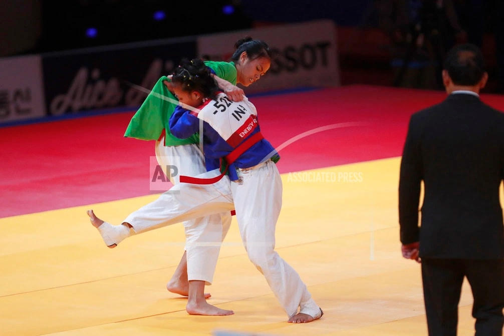 Kurash được kỳ vọng sẽ mở hàng HCV cho Việt Nam tại SEA Games 31. (Ảnh: AP).