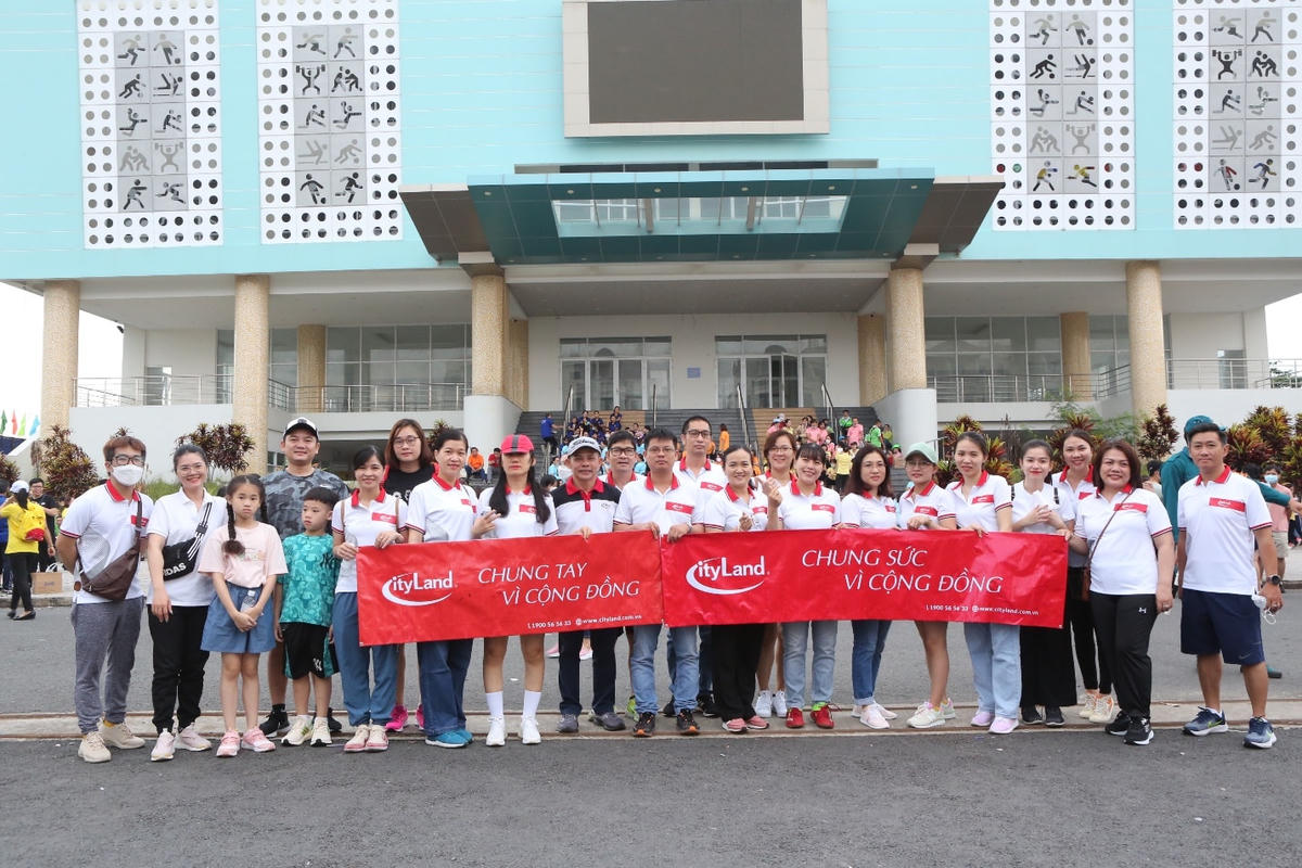 Các thành viên CityLand Group mang theo tấm lòng cùng tinh thần trẻ của những con người luôn sẵn sàng vì cộng đồng.