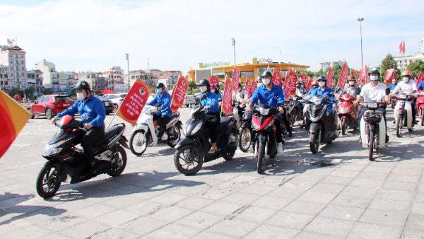 Ra quân hưởng ứng Tháng cao điểm.