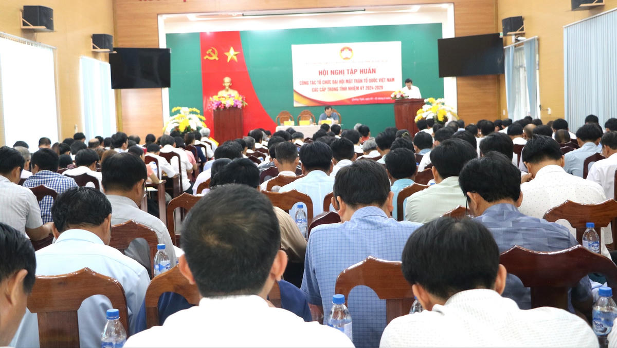 Quang cảnh Hội nghị tập huấn.