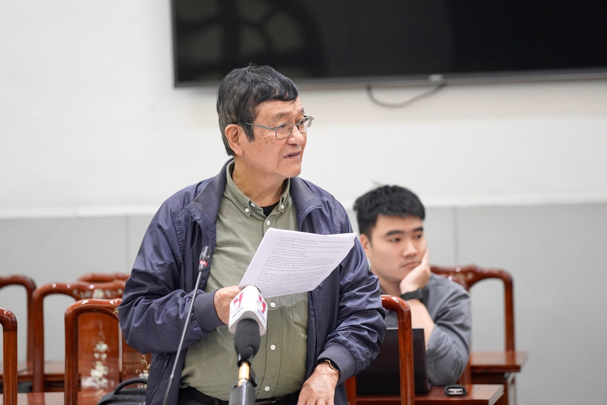 GS.TS Lê Vân Trình, Ủy viên Hội đồng tư vấn Khoa học Giáo dục và Môi trường phát biểu.