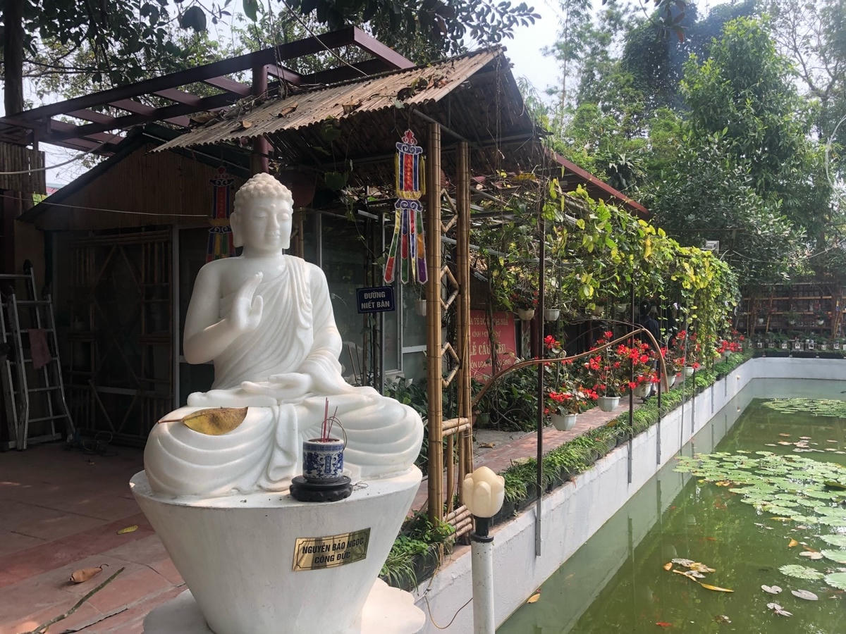 Cầu siêu và cầu an cho thú cưng tại ngôi chùa độc đáo Hà Nội