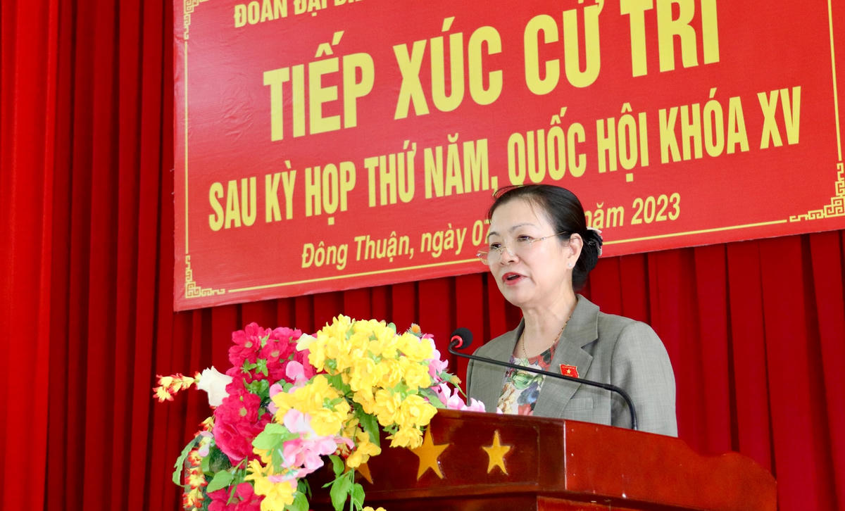Phó Chủ tịch Trương Thị Ngọc Ánh phát biểu.