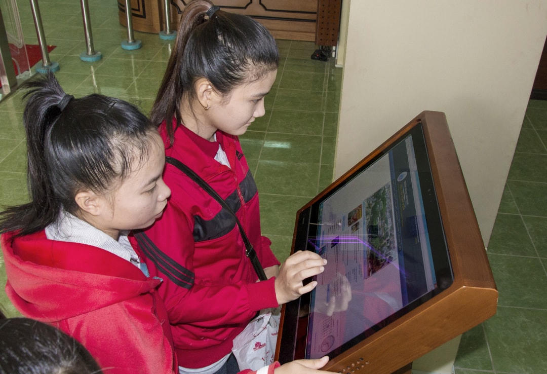 Thư viện và vấn đề bản quyền