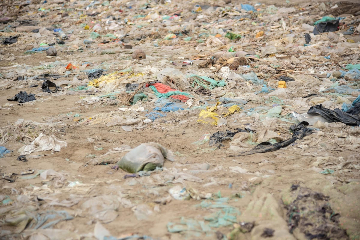 Nam Định: Nỗi lo rác thải tại biển Giao Hải