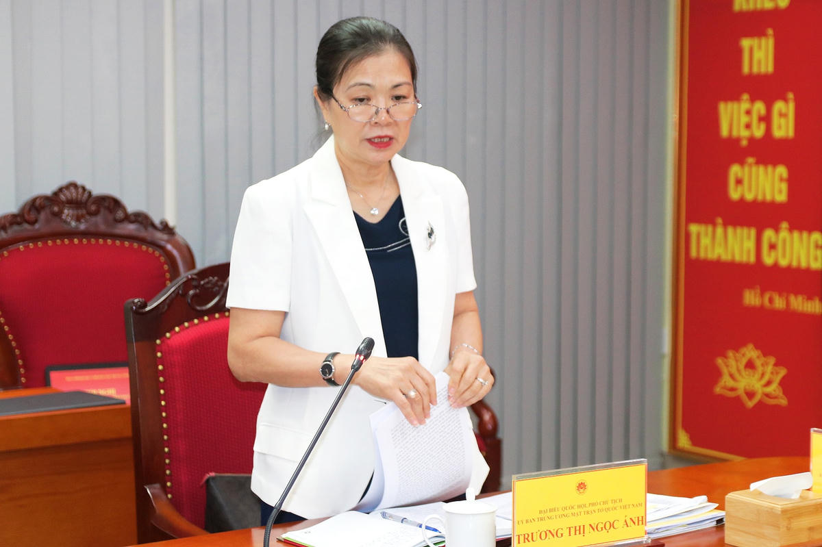 Phó Chủ tịch UBTƯ MTTQ Việt Nam Trương Thị Ngọc Ánh phát biểu tại Hội nghị.